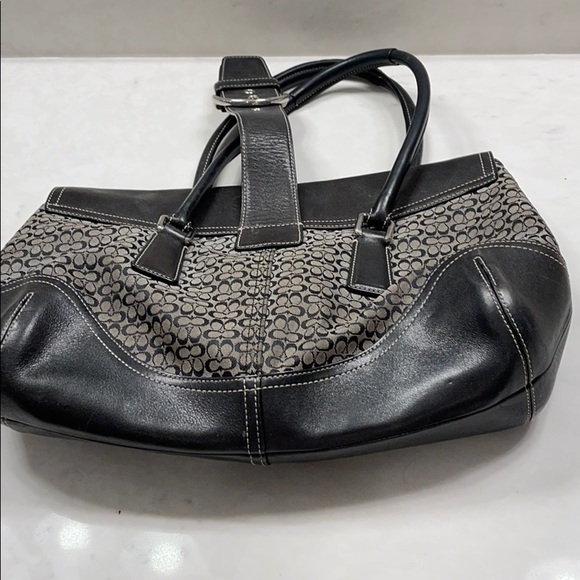 Coach - Picture 5 of 5